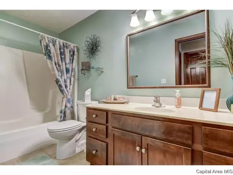 2312 Cormorant Dr, Springfield, IL 62711 photo 9