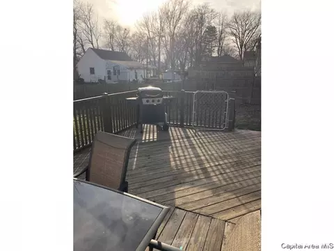 312 E Sycamore St, Thayer, IL 62689 photo 23