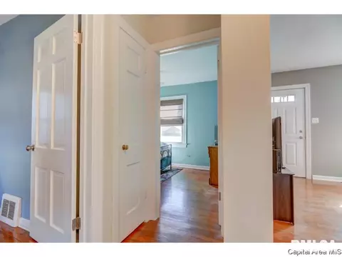 2961 S 5th Street St, Springfield, IL 62703 photo 6
