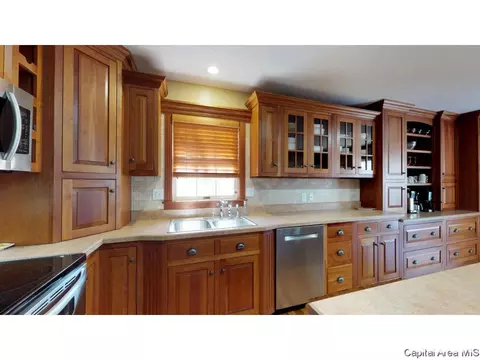 3217 Bowwood Dr, Springfield, IL 62712 photo 10