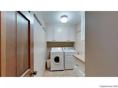 3217 Bowwood Dr, Springfield, IL 62712 photo 31
