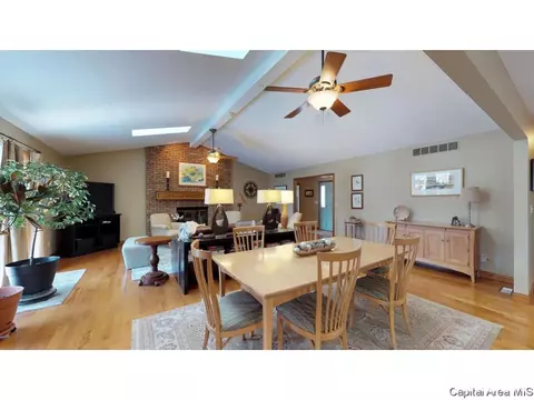 3217 Bowwood Dr, Springfield, IL 62712 photo 8