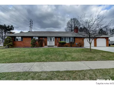 1300 Merion Dr, Springfield, IL 62704 photo 1