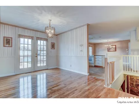 1300 Merion Dr, Springfield, IL 62704 photo 7