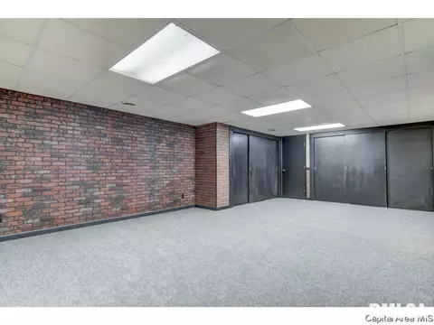1300 Merion Dr, Springfield, IL 62704 photo 25
