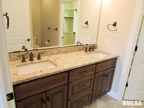 3955 Cornerstone Cir, Springfield, IL 62711 photo 22