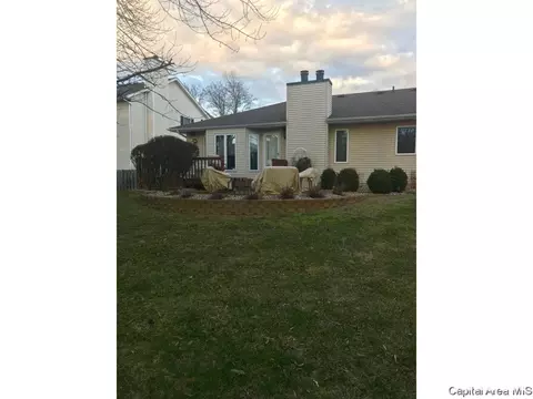 521 Old Tippecanoe Dr, Springfield, IL 62711 photo 2