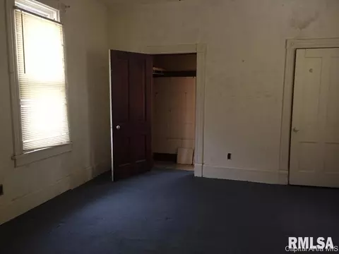 1021 N 5th St, Springfield, IL 62702 photo 10