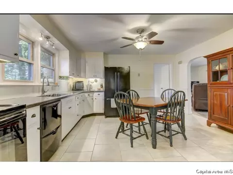 25 Hazel Ln, Springfield, IL 62712 photo 8