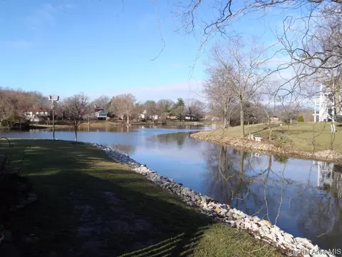 29 Oakbend Ct, Springfield, IL 62704 photo 20