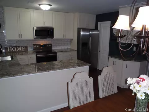 29 Oakbend Ct, Springfield, IL 62704 photo 6