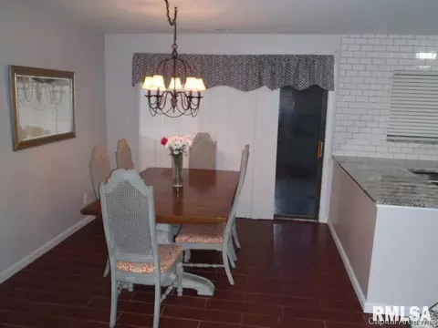 29 Oakbend Ct, Springfield, IL 62704 photo 5