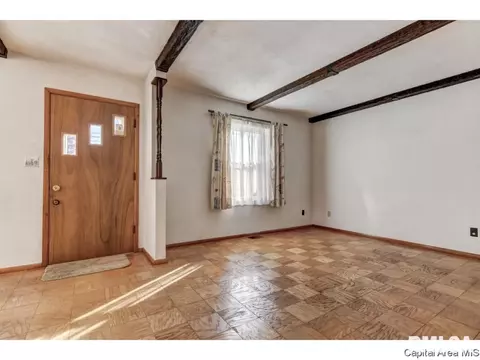 1241 Mossman Ave, Springfield, IL 62702 photo 3