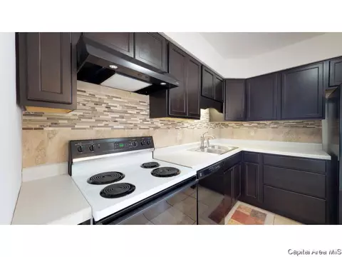 3009 Sandgate Rd, Springfield, IL 62702 photo 6