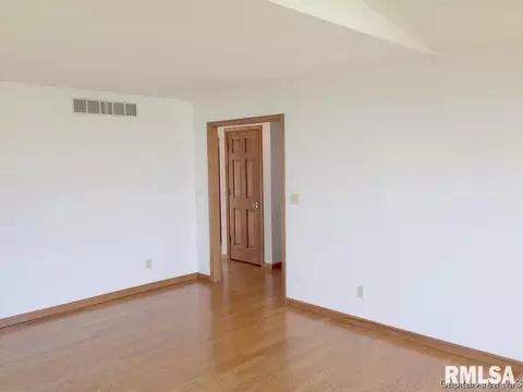 1804 Post Oak Ct, Springfield, IL 62704 photo 7