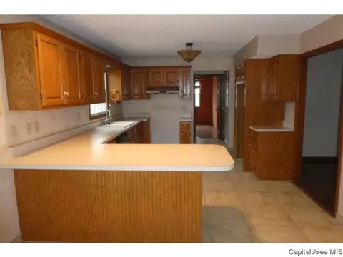 1716 Hunter Ridge Dr, Springfield, IL 62704 photo 9