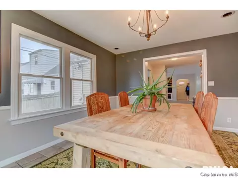 2144 N 6th St, Springfield, IL 62702 photo 13