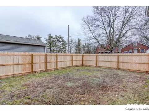 2144 N 6th St, Springfield, IL 62702 photo 36