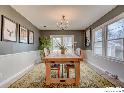2144 N 6th St, Springfield, IL 62702 photo 11