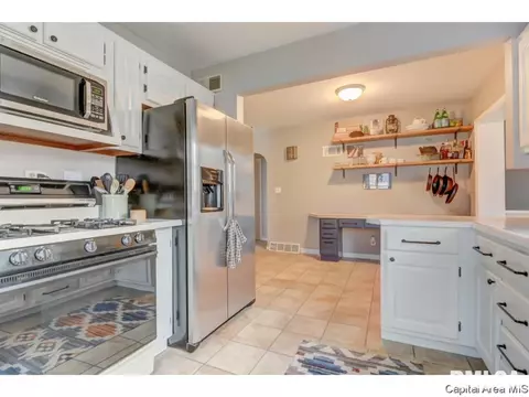 2144 N 6th St, Springfield, IL 62702 photo 18