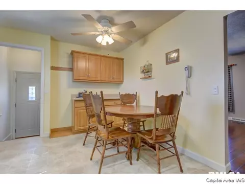 3008 Somerton Rd, Springfield, IL 62702 photo 8