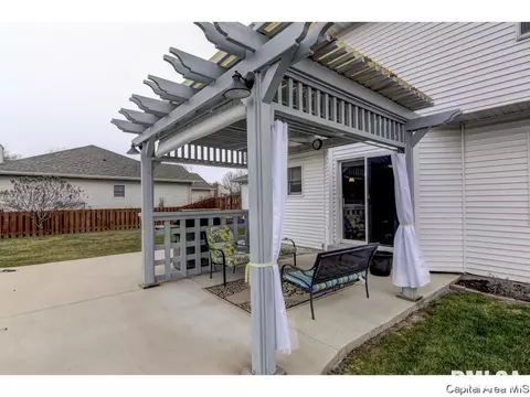 3109 Sequoia Dr, Springfield, IL 62712 photo 3