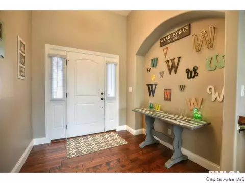 4804 Greenbriar Dr, Springfield, IL 62711 photo 2