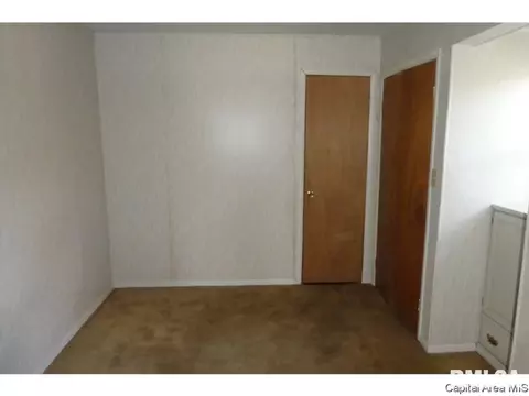 2805 S 13th Street St, Springfield, IL 62703 photo 8