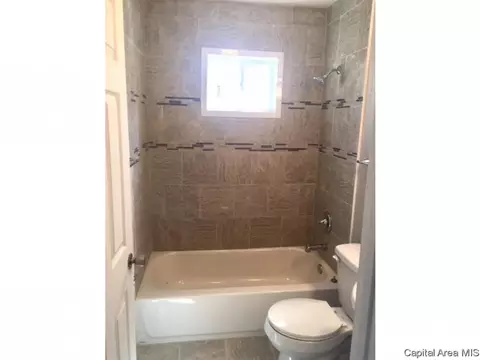 73 Lilac Ln, Springfield, IL 62702 photo 5