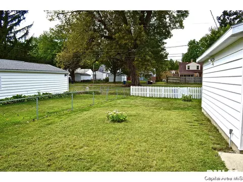 2137 Holmes, Springfield, IL 62704 photo 24