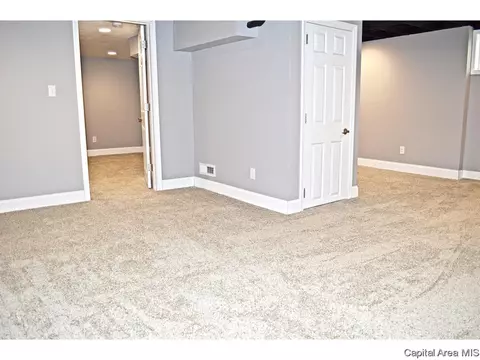 2137 Holmes, Springfield, IL 62704 photo 20