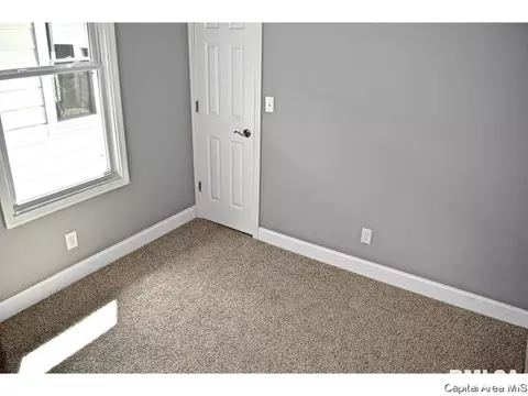 2137 Holmes, Springfield, IL 62704 photo 11
