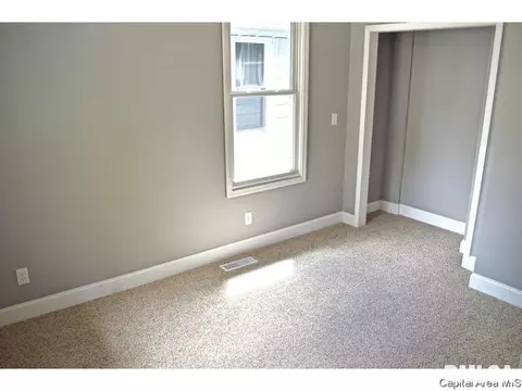 2137 Holmes, Springfield, IL 62704 photo 9