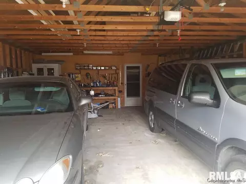 901 W Jackson, Abingdon, IL 61410 photo 10