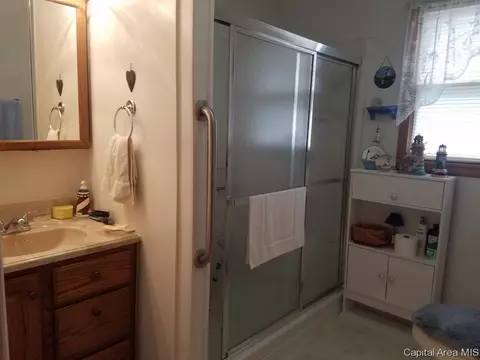901 W Jackson, Abingdon, IL 61410 photo 8