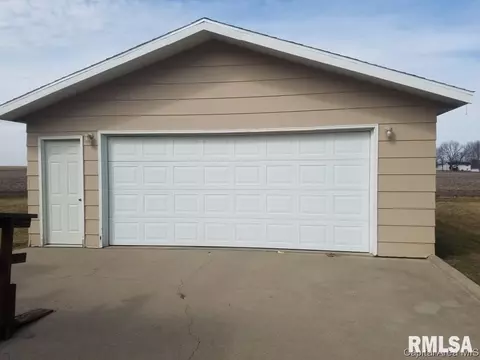 901 W Jackson, Abingdon, IL 61410 photo 11