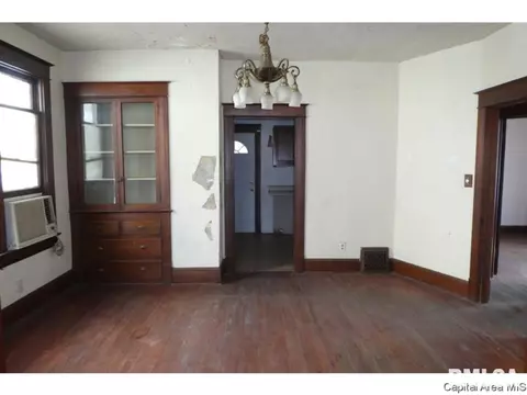 1500 N 11th St, Springfield, IL 62702 photo 5
