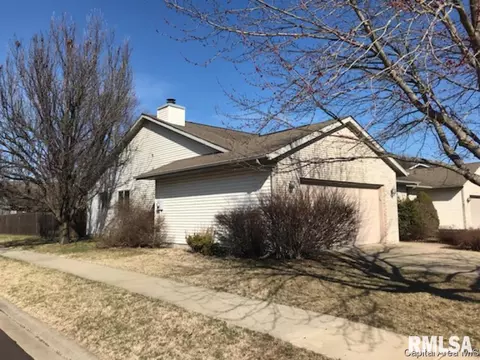 1627 Thornhill Dr, Springfield, IL 62711 photo 2