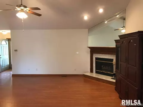 1627 Thornhill Dr, Springfield, IL 62711 photo 7