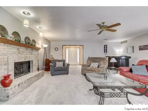 3117 Catalpa Dr, Springfield, IL 62712 photo 6