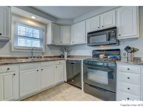 3530 Sheridan St, Springfield, IL 62703 photo 6