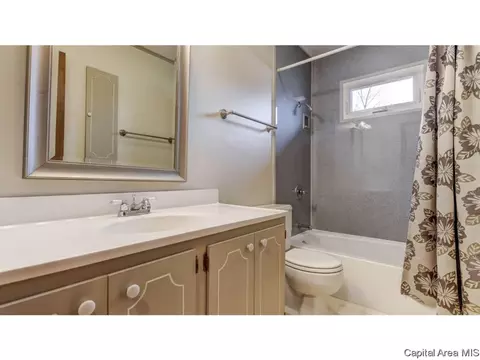 2609 Idlewild Dr, Springfield, IL 62704 photo 14