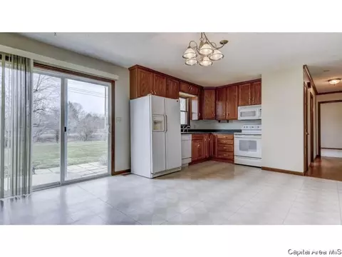 2609 Idlewild Dr, Springfield, IL 62704 photo 11