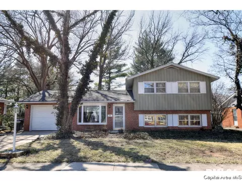 1105 Bedford Rd, Springfield, IL 62704 photo 1