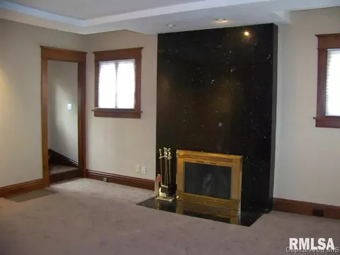 1704 S Douglas Ave, Springfield, IL 62704 photo 5