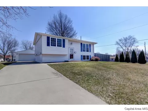 30 Groton Dr, Springfield, IL 62702 photo 1