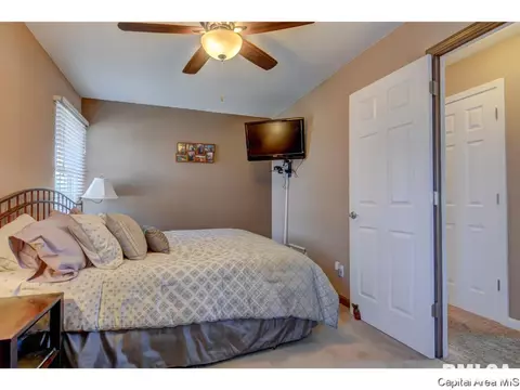 30 Groton Dr, Springfield, IL 62702 photo 13