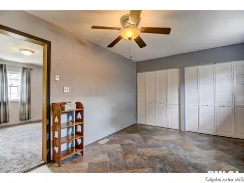 2141 E Keys Ave, Springfield, IL 62702 photo 13