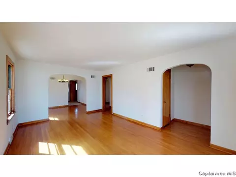 2067 Marland St, Springfield, IL 62702 photo 7