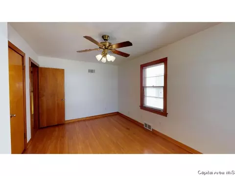 2067 Marland St, Springfield, IL 62702 photo 16